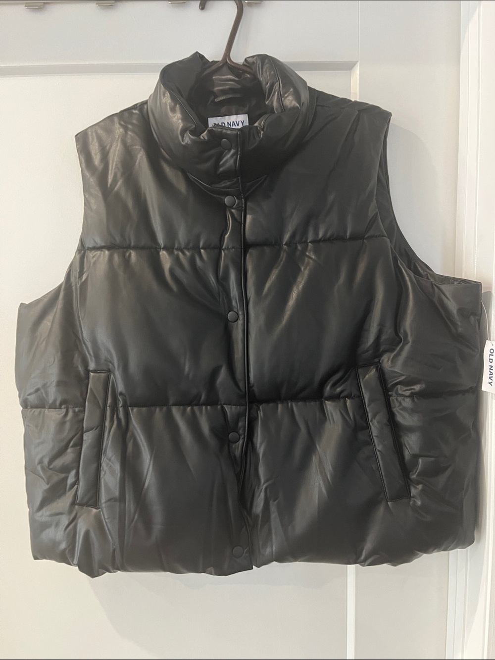 Old Navy Black Faux Leather Puffer Vest XL Tall NWT